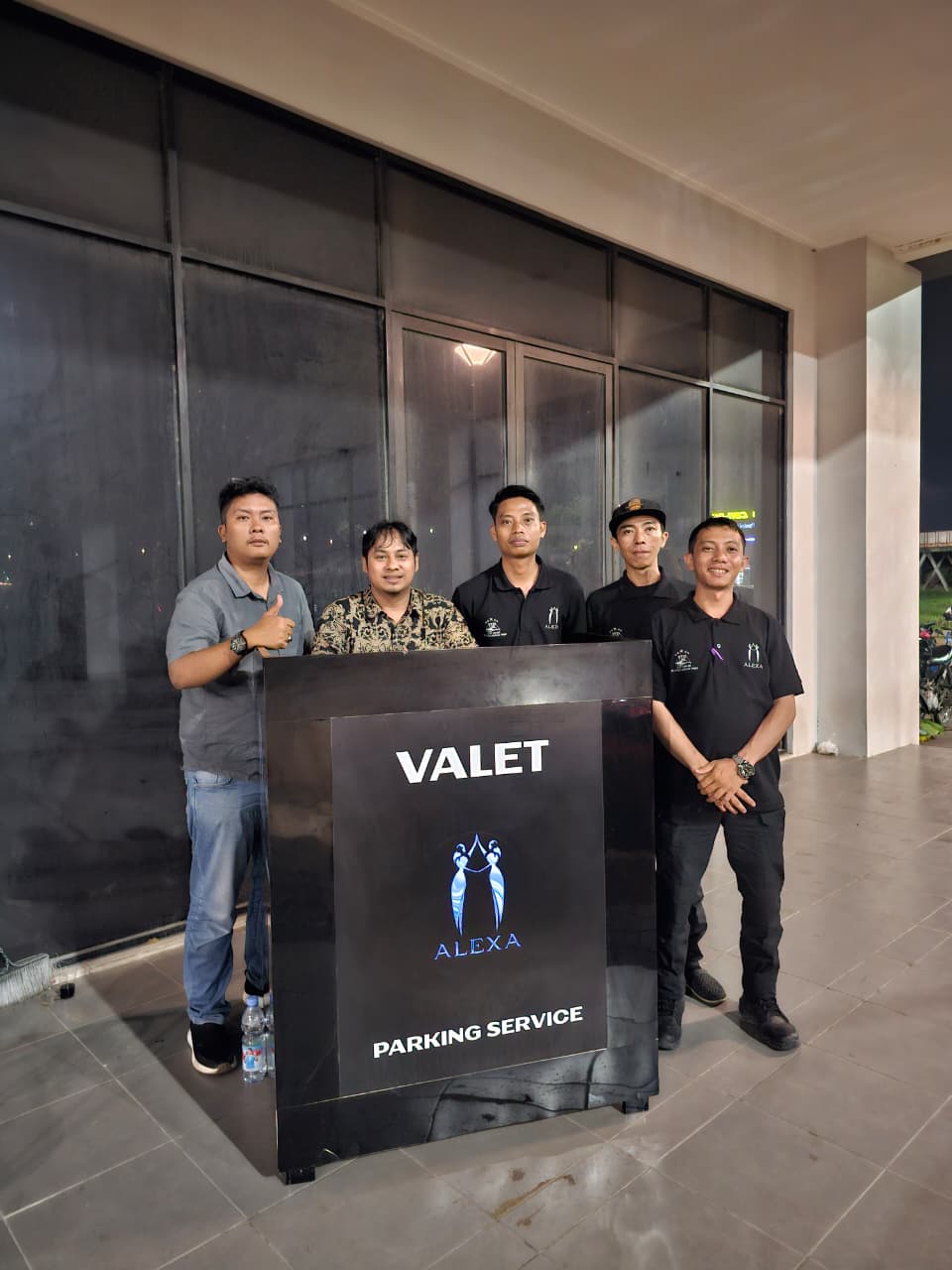 VIP VALET SERVICE VIP VALET SERVICE